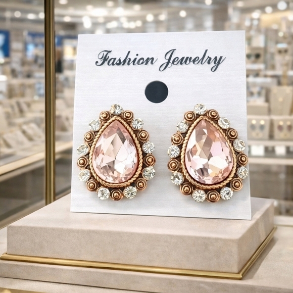 Jewelry - Gold pink and rhinestone earrings